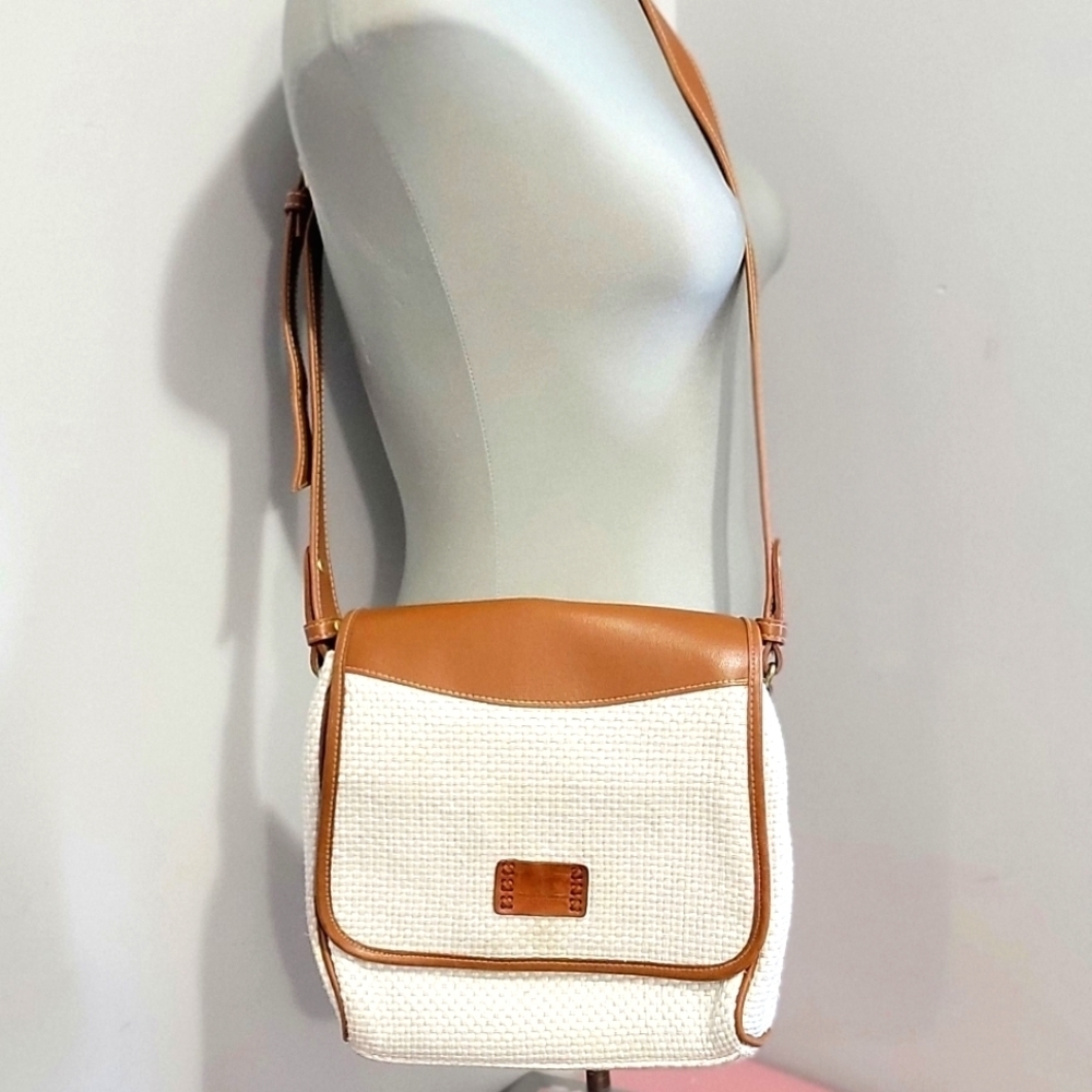 ❤️Liz Claiborne  Cross Body - Picture 2 of 13